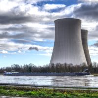 Géobiologie et Pollution du Sol : Impact des Contaminants sur les Énergies de la Terre